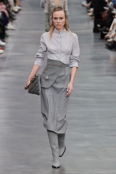 Look 47